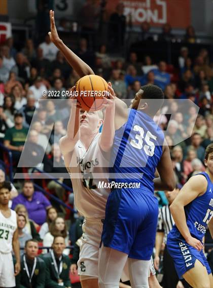 Thumbnail 2 in Snow Canyon vs. Dixie (UHSAA 4A Final) photogallery.