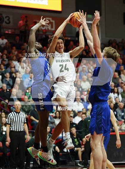 Thumbnail 2 in Snow Canyon vs. Dixie (UHSAA 4A Final) photogallery.