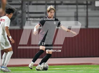 Thumbnail 2 in East View vs A&M Consolidated (UIL 5A Region III Area Playoff) photogallery.