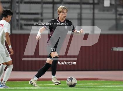Thumbnail 2 in East View vs A&M Consolidated (UIL 5A Region III Area Playoff) photogallery.