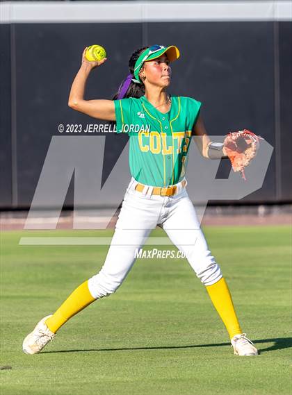 Thumbnail 1 in West Stanly vs Midway (NCHSAA 2A Final) photogallery.