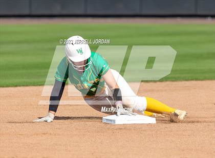 Thumbnail 1 in West Stanly vs Midway (NCHSAA 2A Final) photogallery.