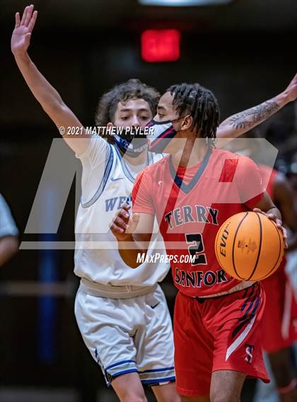 Thumbnail 3 in Terry Sanford @ Westover photogallery.