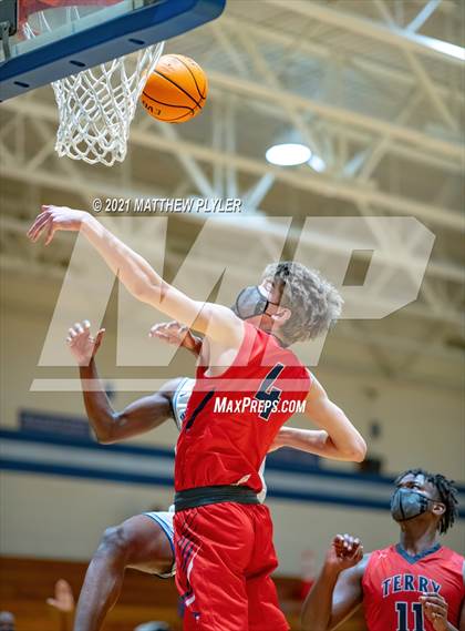 Thumbnail 2 in Terry Sanford @ Westover photogallery.