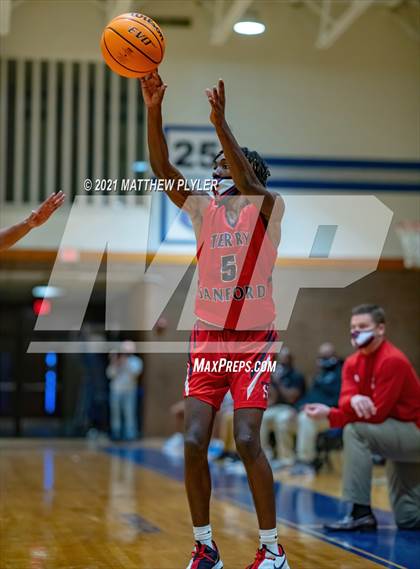 Thumbnail 1 in Terry Sanford @ Westover photogallery.