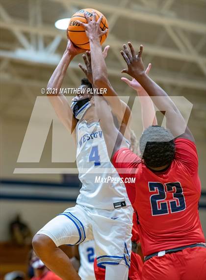 Thumbnail 1 in Terry Sanford @ Westover photogallery.