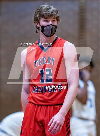 Thumbnail 1 in Terry Sanford @ Westover photogallery.