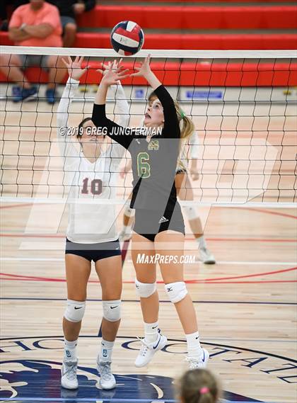 Thumbnail 3 in Maria Carrillo vs. Rancho Cotate photogallery.