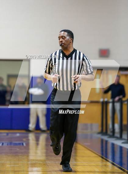 Thumbnail 2 in Irvington vs. Marlboro Central (NYSPHSAA Class B Semifinal) photogallery.