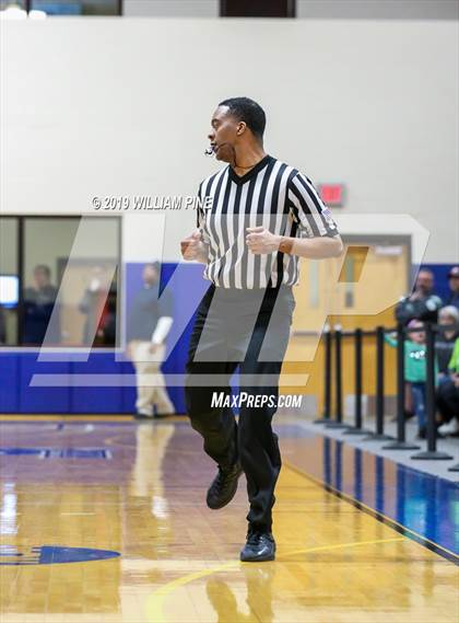 Thumbnail 3 in Irvington vs. Marlboro Central (NYSPHSAA Class B Semifinal) photogallery.