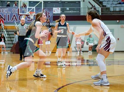 Thumbnail 3 in Greeneville @ Dobyns-Bennett photogallery.