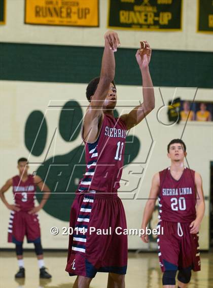 Thumbnail 1 in Horizon vs Sierra Linda (Horizon Invitational) photogallery.