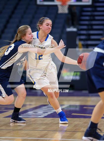 Thumbnail 2 in Amador vs. Linden (@ Golden 1 Center) photogallery.