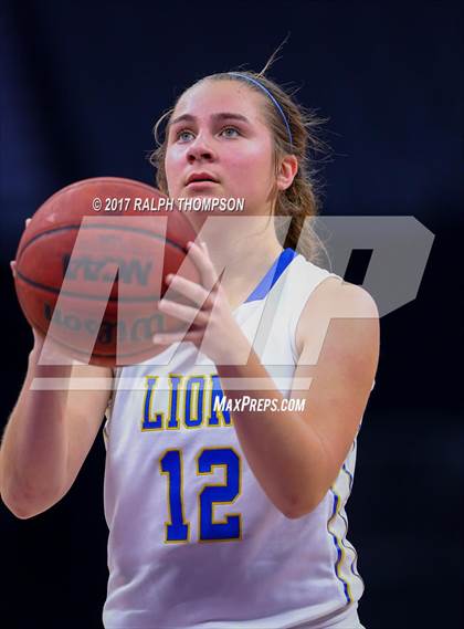 Thumbnail 2 in Amador vs. Linden (@ Golden 1 Center) photogallery.