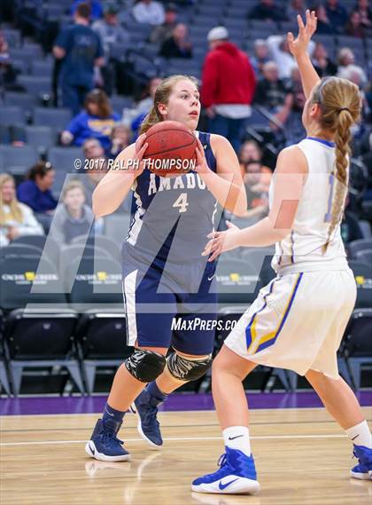 Thumbnail 1 in Amador vs. Linden (@ Golden 1 Center) photogallery.