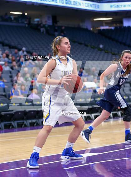 Thumbnail 2 in Amador vs. Linden (@ Golden 1 Center) photogallery.