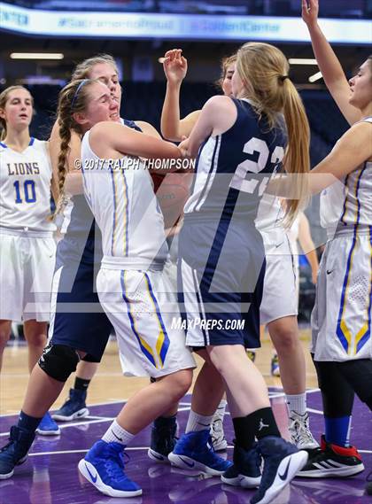 Thumbnail 1 in Amador vs. Linden (@ Golden 1 Center) photogallery.