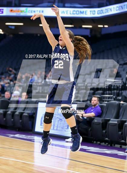Thumbnail 3 in Amador vs. Linden (@ Golden 1 Center) photogallery.