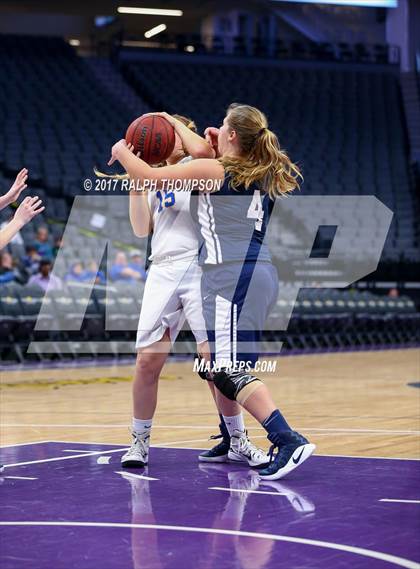 Thumbnail 2 in Amador vs. Linden (@ Golden 1 Center) photogallery.