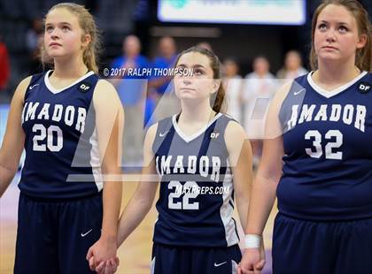 Thumbnail 1 in Amador vs. Linden (@ Golden 1 Center) photogallery.