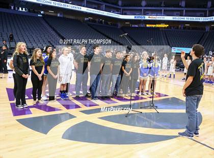 Thumbnail 3 in Amador vs. Linden (@ Golden 1 Center) photogallery.