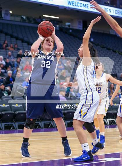 Thumbnail 3 in Amador vs. Linden (@ Golden 1 Center) photogallery.