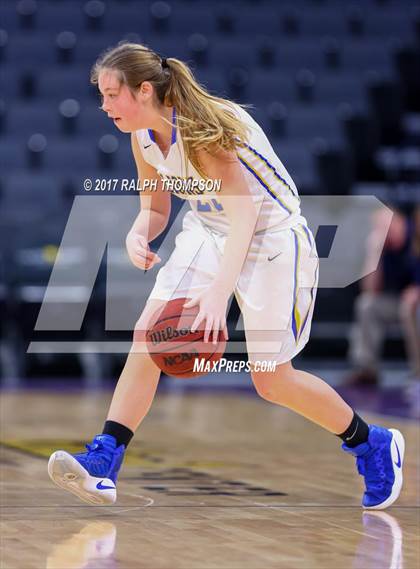Thumbnail 1 in Amador vs. Linden (@ Golden 1 Center) photogallery.