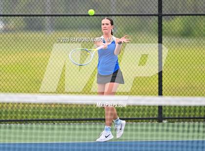 Thumbnail 1 in Indianapolis Bishop Chatard vs Muncie Burris (Delta Invitational) photogallery.