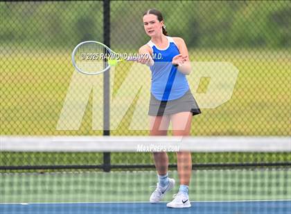 Thumbnail 3 in Indianapolis Bishop Chatard vs Muncie Burris (Delta Invitational) photogallery.
