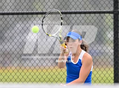 Thumbnail 1 in Indianapolis Bishop Chatard vs Muncie Burris (Delta Invitational) photogallery.