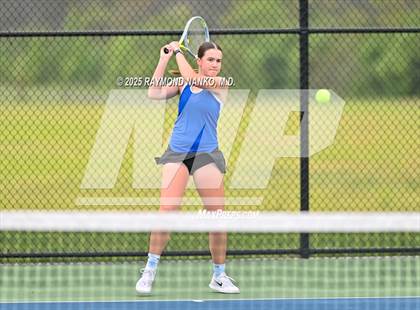 Thumbnail 2 in Indianapolis Bishop Chatard vs Muncie Burris (Delta Invitational) photogallery.