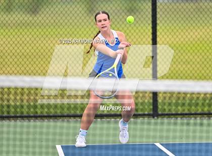 Thumbnail 3 in Indianapolis Bishop Chatard vs Muncie Burris (Delta Invitational) photogallery.