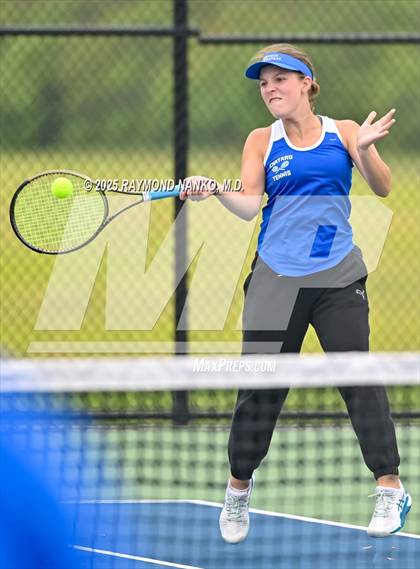 Thumbnail 2 in Indianapolis Bishop Chatard vs Muncie Burris (Delta Invitational) photogallery.