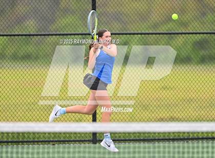 Thumbnail 3 in Indianapolis Bishop Chatard vs Muncie Burris (Delta Invitational) photogallery.