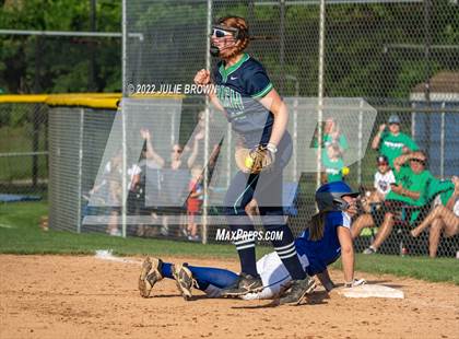 Thumbnail 2 in Cathedral vs. Indianapolis Bishop Chatard (IHSAA 3A Sectional Final) photogallery.