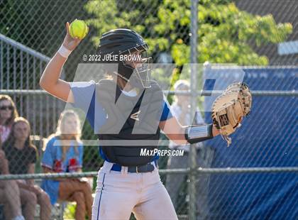 Thumbnail 2 in Cathedral vs. Indianapolis Bishop Chatard (IHSAA 3A Sectional Final) photogallery.