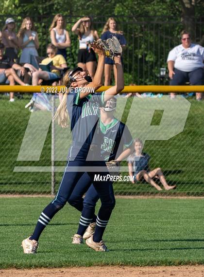 Thumbnail 1 in Cathedral vs. Indianapolis Bishop Chatard (IHSAA 3A Sectional Final) photogallery.