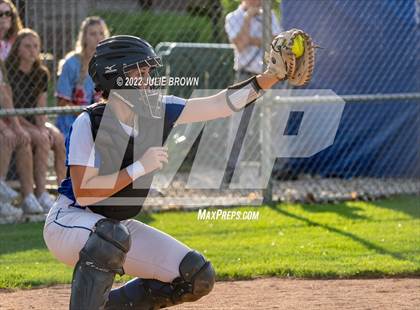Thumbnail 2 in Cathedral vs. Indianapolis Bishop Chatard (IHSAA 3A Sectional Final) photogallery.
