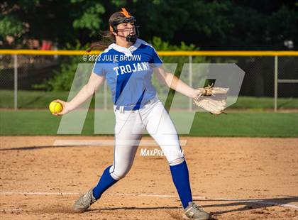 Thumbnail 2 in Cathedral vs. Indianapolis Bishop Chatard (IHSAA 3A Sectional Final) photogallery.