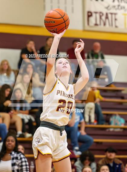 Thumbnail 2 in Tioga @ Collinsville photogallery.
