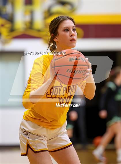 Thumbnail 3 in Tioga @ Collinsville photogallery.