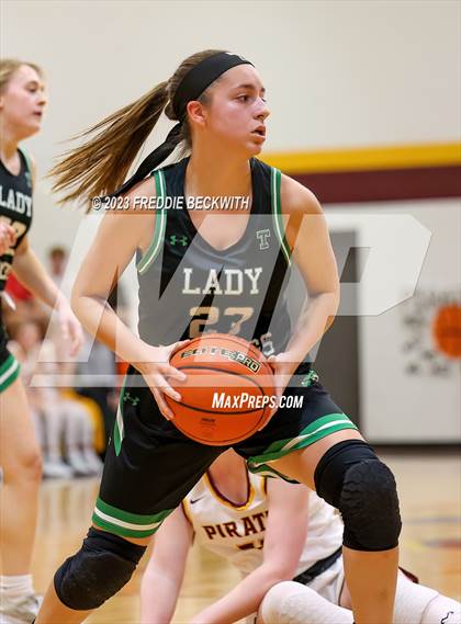Thumbnail 3 in Tioga @ Collinsville photogallery.