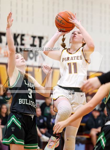 Thumbnail 3 in Tioga @ Collinsville photogallery.