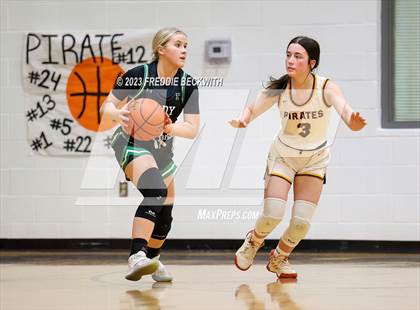 Thumbnail 3 in Tioga @ Collinsville photogallery.