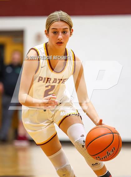 Thumbnail 3 in Tioga @ Collinsville photogallery.