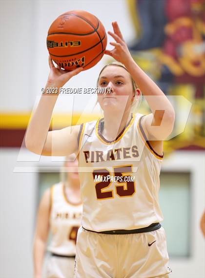 Thumbnail 1 in Tioga @ Collinsville photogallery.