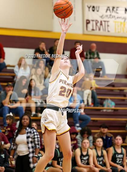 Thumbnail 3 in Tioga @ Collinsville photogallery.