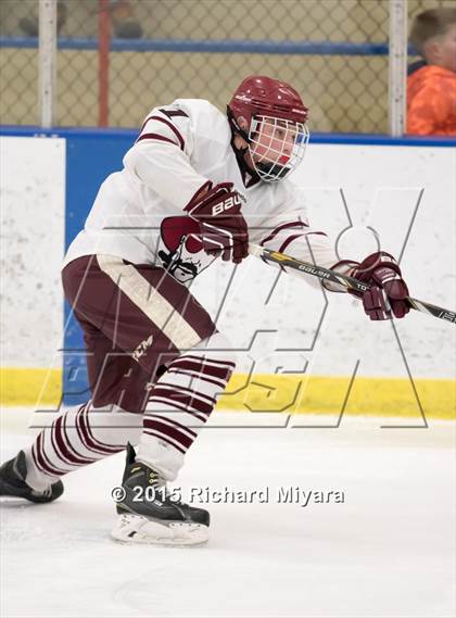Thumbnail 2 in Hanover vs. Bedford (Bauer Holiday Tournament) photogallery.