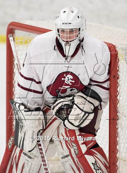 Thumbnail 1 in Hanover vs. Bedford (Bauer Holiday Tournament) photogallery.