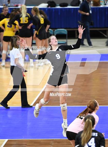 Thumbnail 1 in Broomfield vs. Highlands Ranch (CHSAA 5A Round 1) photogallery.